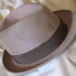Vintage light brown Borsalino (made in Italy), short brim and comfortable.