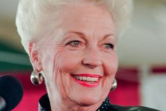800px-Ann_Richards_Governor_of_Texas